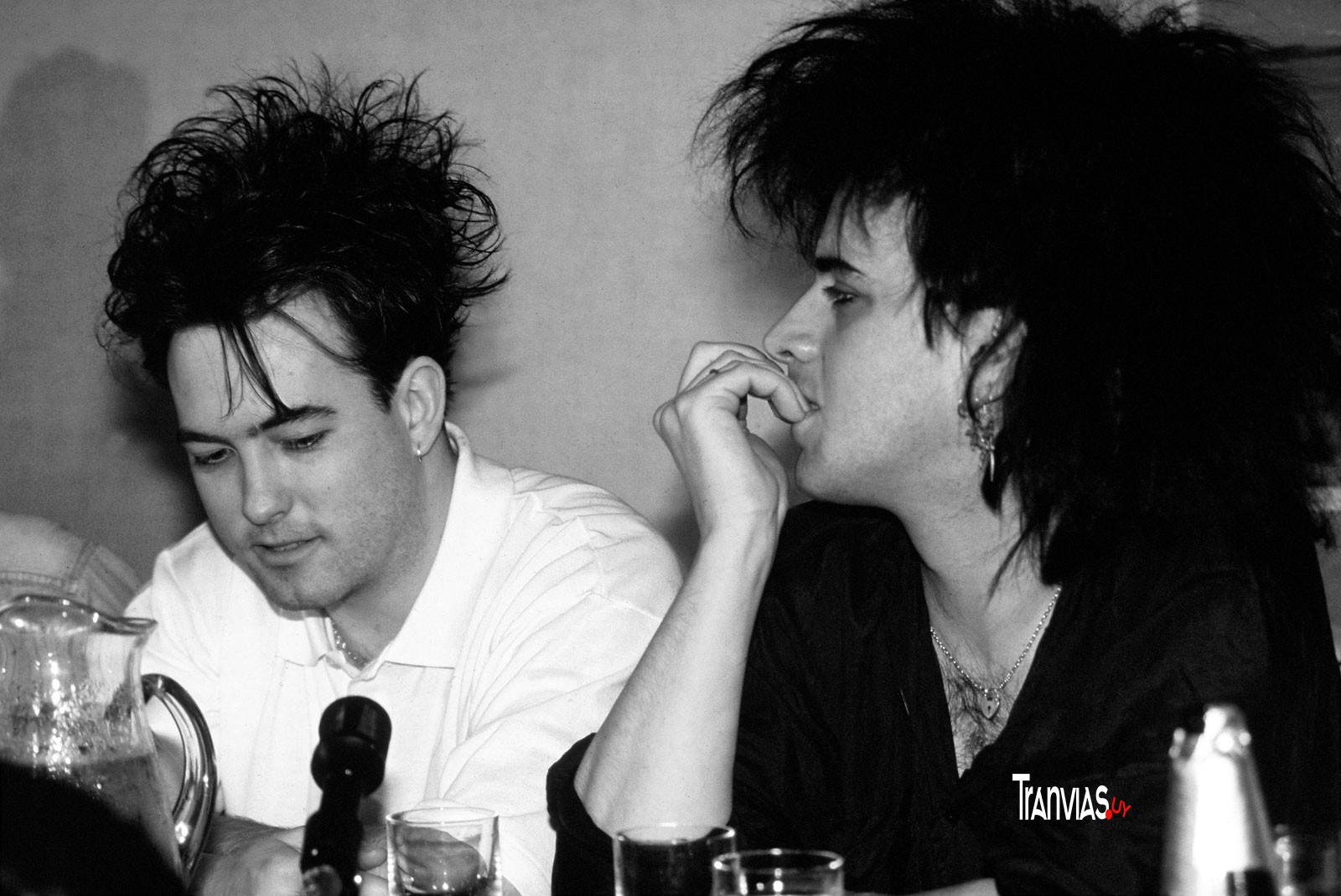 Robert Smith, Simon Gallup - foto aldo novick, 1987