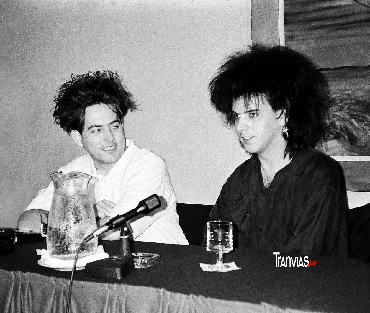 Robert Smith, Simon Gallup - foto aldo novick, 1987