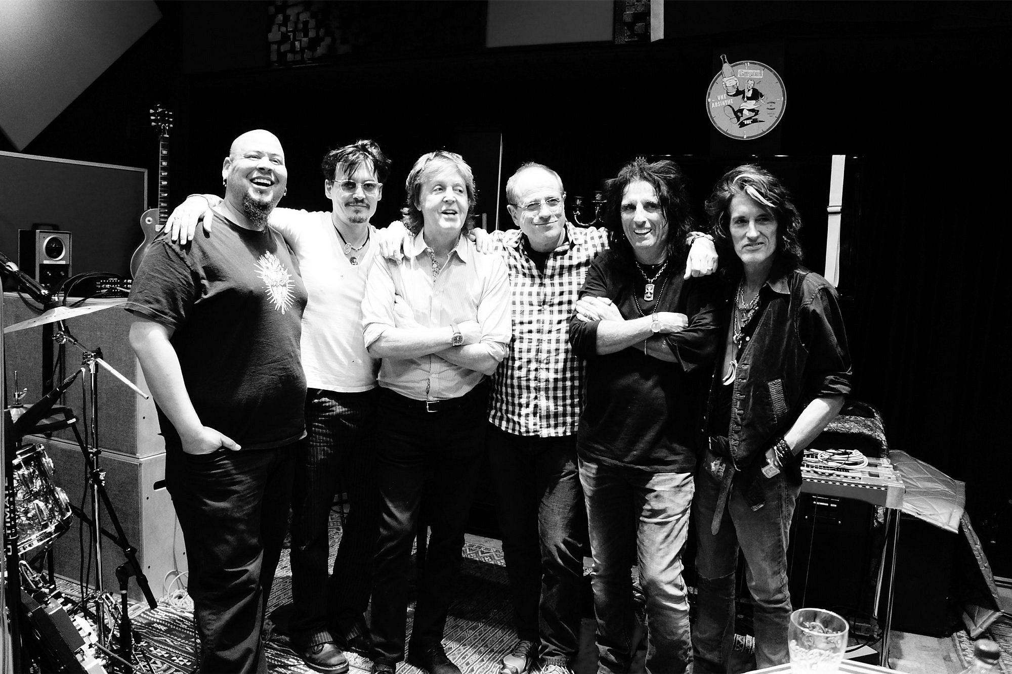 Abe Laboriel, Jr., Johnny Depp, Paul McCartney, Alice Cooper y Joe Perry.