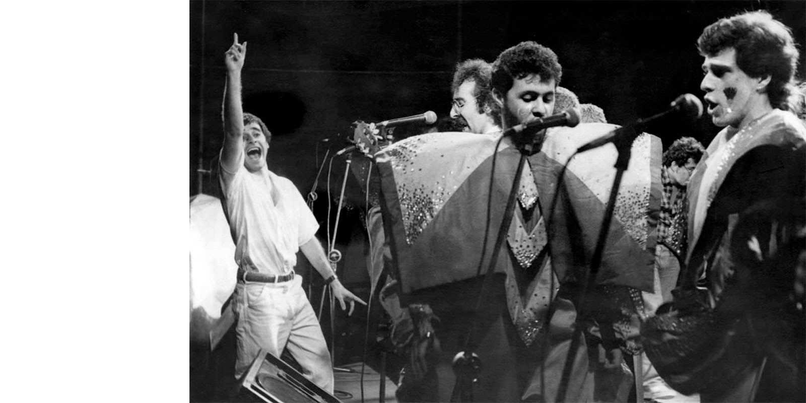 1991 Mauricio Ubal con Murga Contrafarsa -  foto Enrique Weitzner