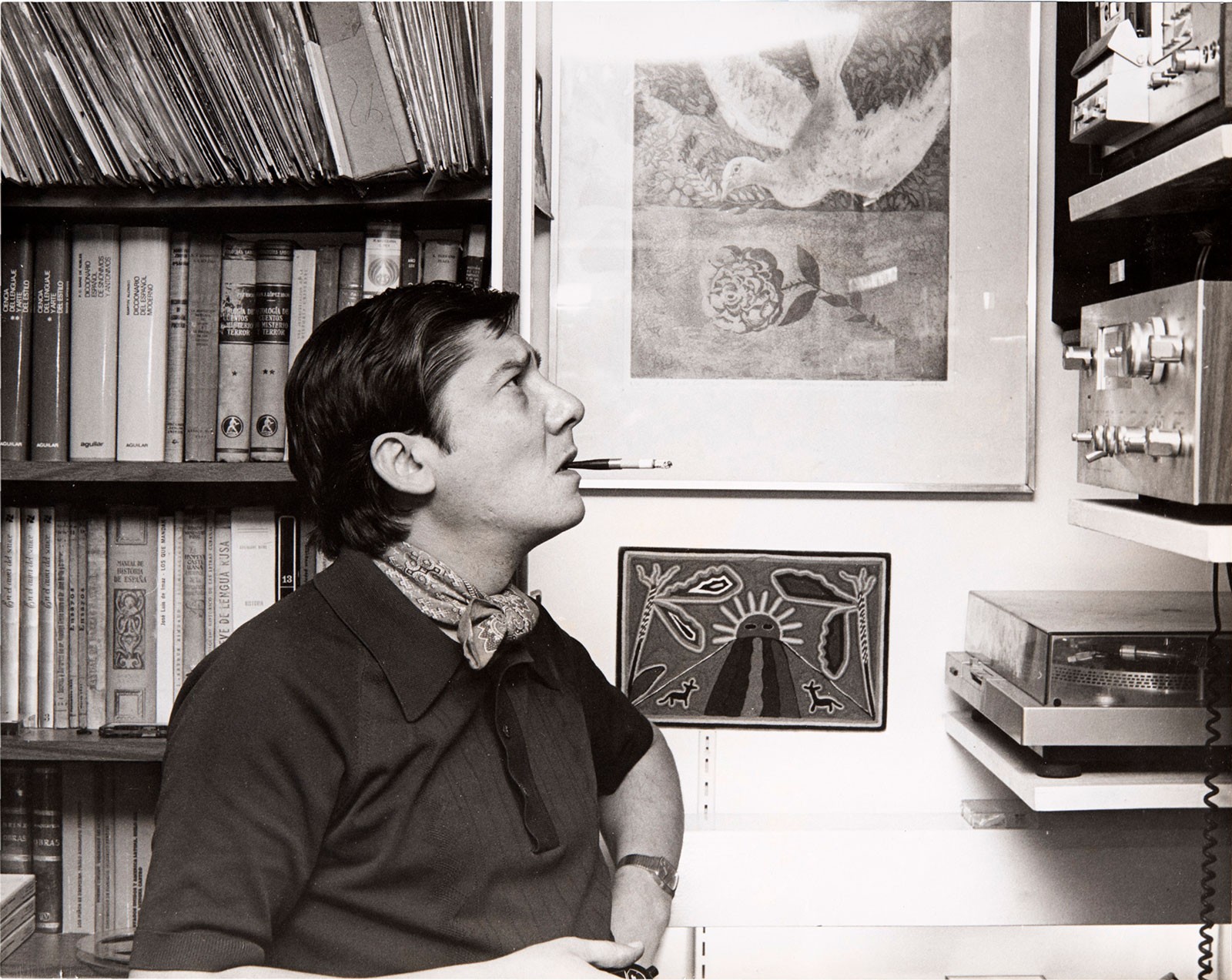 Alfredo Zitarrosa en su estudio en México. Años 1979 - 1982. Foto: CAZI - Autor: S.d - Archivo Zitarrosa. Alfredo Zitarrosa en su estudio en México. Años 1979 - 1982. Foto: CAZI - Autor: S.d - Archivo Zitarrosa.