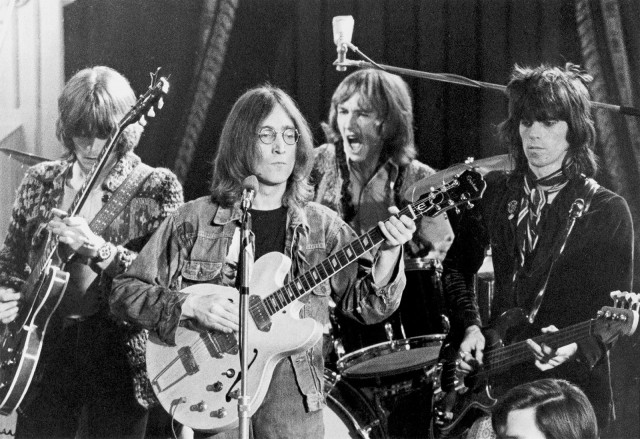 Eric Clapton, John Lennon, Mitch Mitchell y Keith Richards.