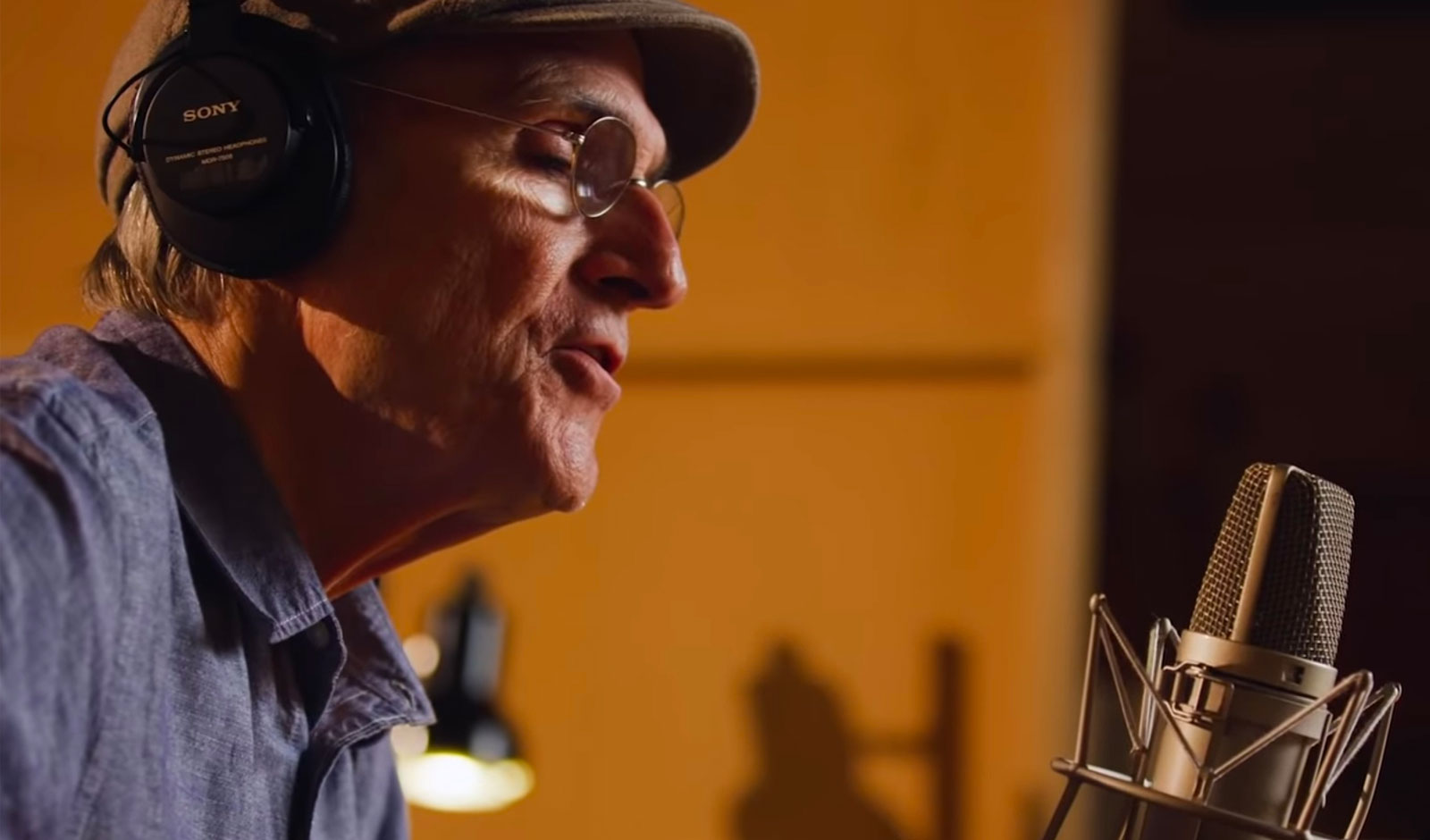 James Taylor -  Teach Me Tonight