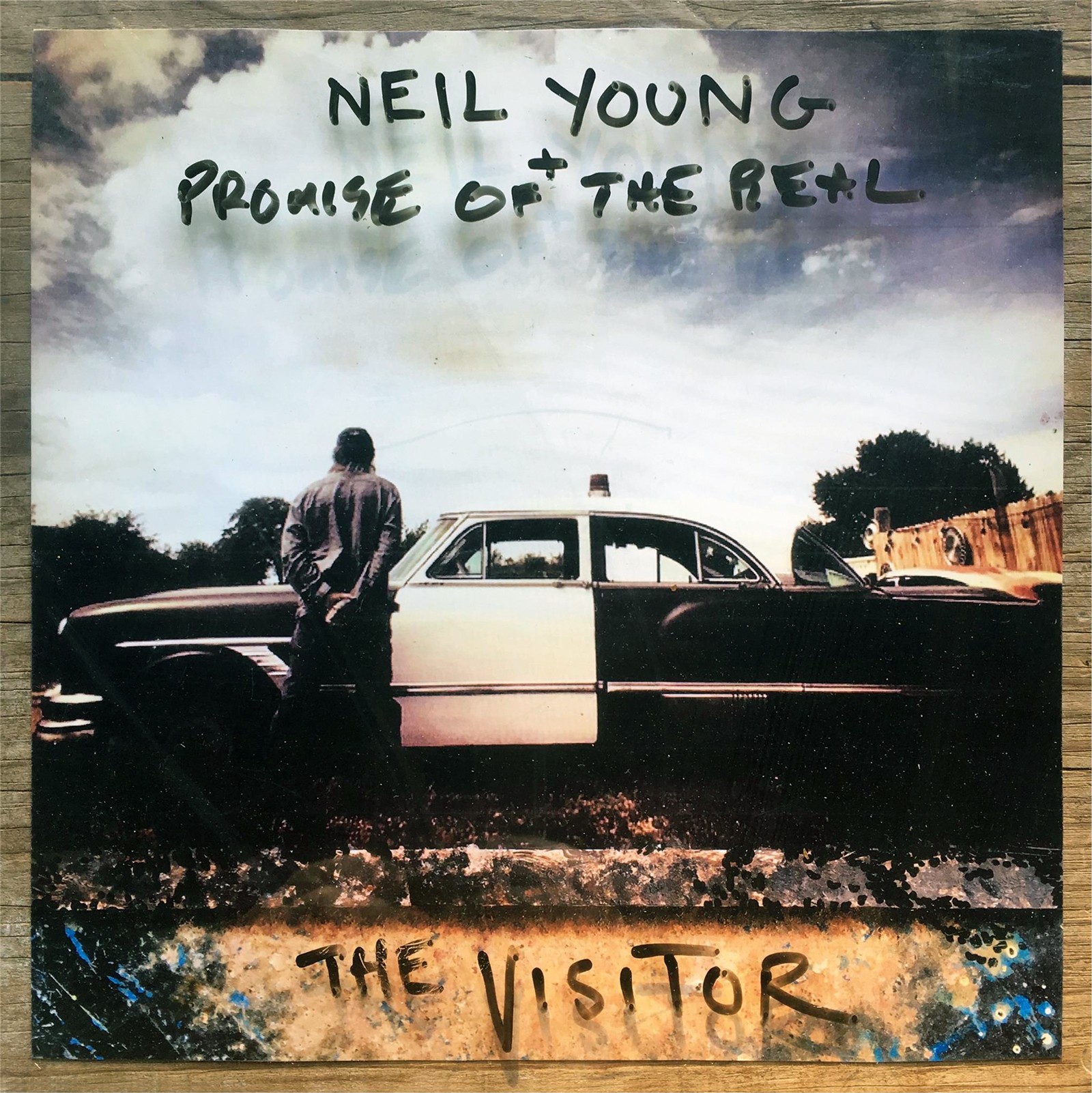 Neil Young + Promise of The Real - The visitor